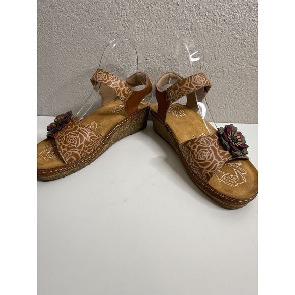 L'Artiste Spring Step Leather Wedge Rose Embossed Sandals Cuteness Two Pair 38 8 - Picture 8 of 16